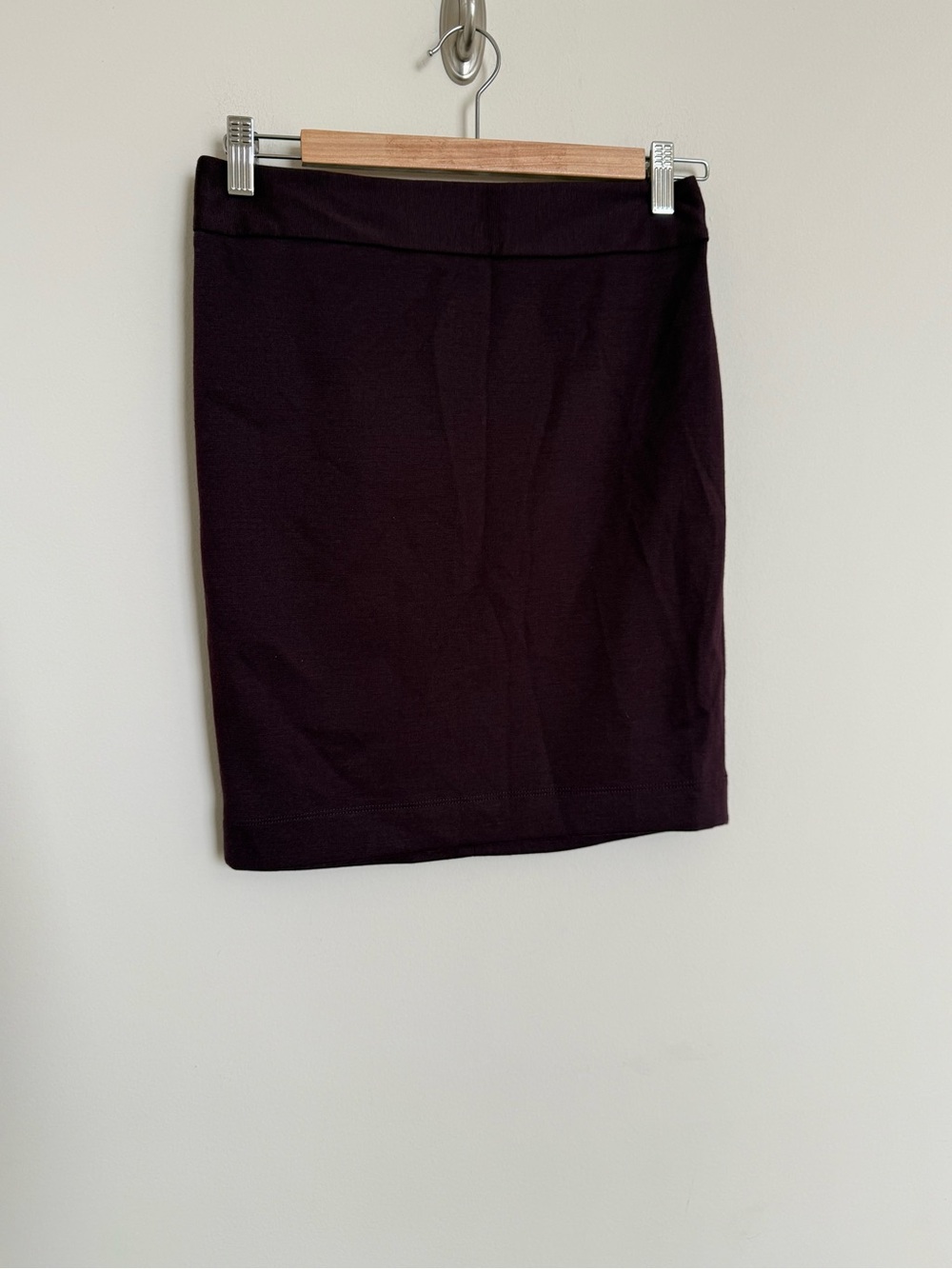 LOFT Plum Purple Pencil Skirt Size 0 Chic Office Career Minimalist Style